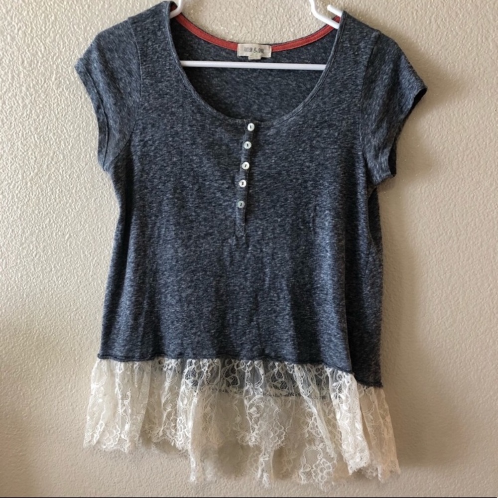 Medium cute top